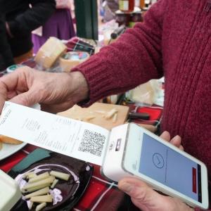 Ticket Bai con el código QR obligatorio en todos los tickets y facturas que se emitan | J.M. Martínez, Deia