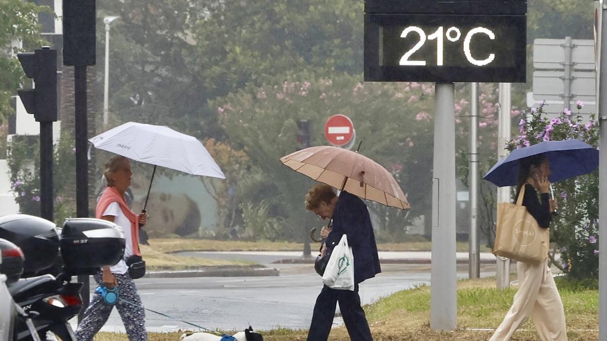 Vuelven a descender las temperaturas este fin de semana, protagonizado por las nubes y los chubascos. Javi Colmenero