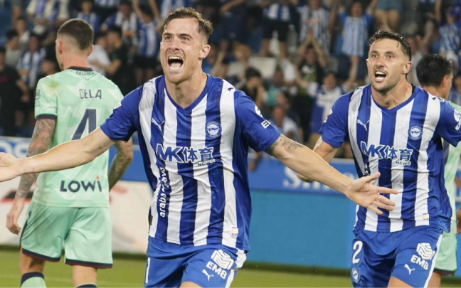Toni Martínez celebrando su tanto frente al Levante en la primera jornada de Liga. Foto: DNA