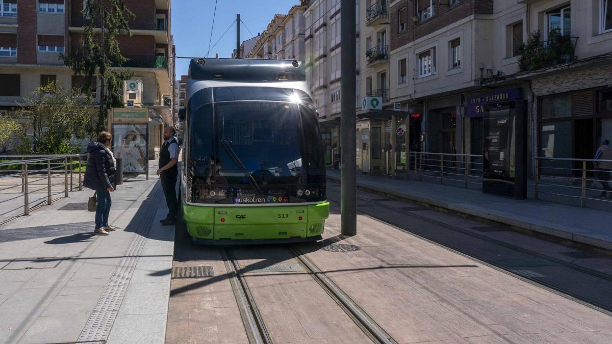 El tranvía parado por el apagón. DNA