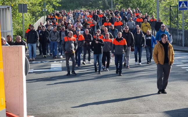 Reunión de la asamblea de trabajadores de Bridgestone Basauri. ONDA VASCA Reunión de la asamblea de trabajadores de Bridgestone Basauri. ONDA VASCA