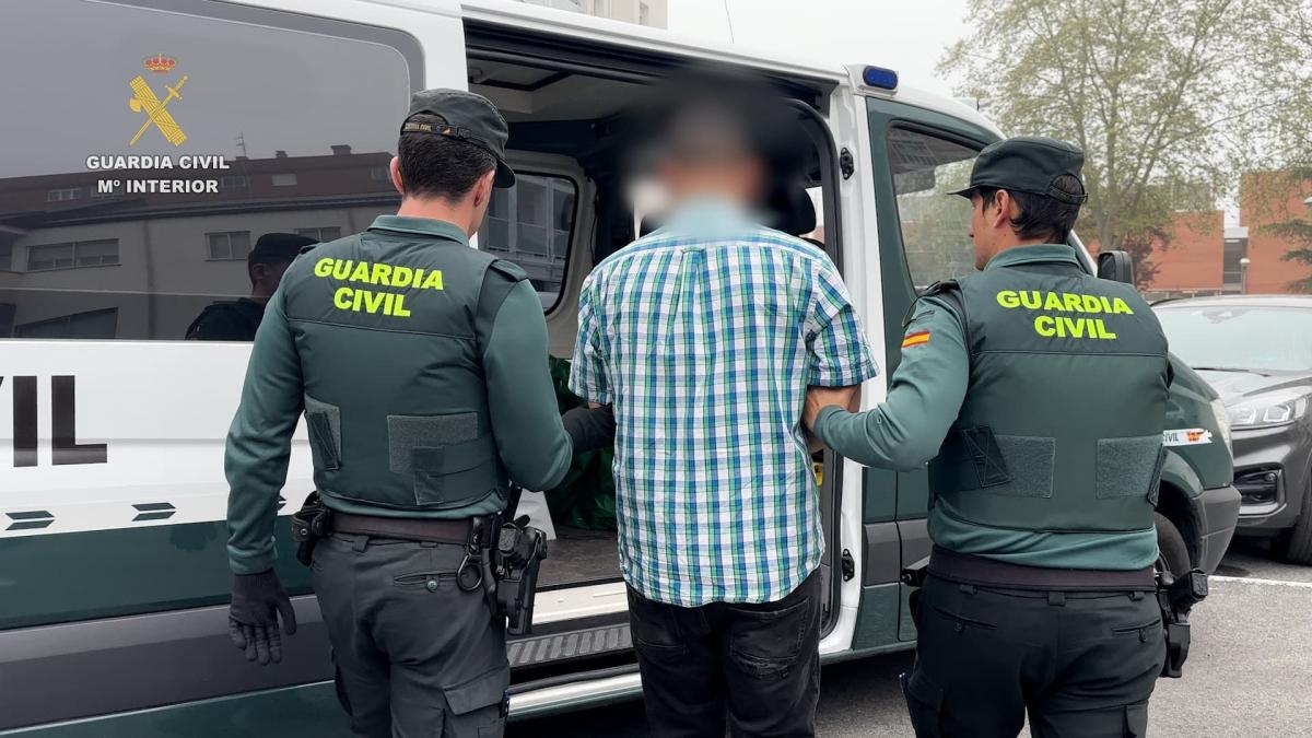 Detención de uno de los miembros de la banda juvenil 'Trinitarios' en Álava. 