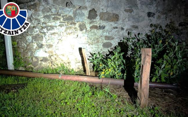 Tubería sustraída en Mendaro. DEPARTAMENTO DE SEGURIDAD