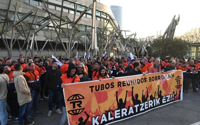 Trabajadores de Tubos Reunidos se manifiestan en Bilbao Markel Fernández