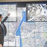 El diputado Imanol Pradales, en una presentación anterior del desarrollo del proyecto del túnel bajo la ría | JM. Martínez, Deia