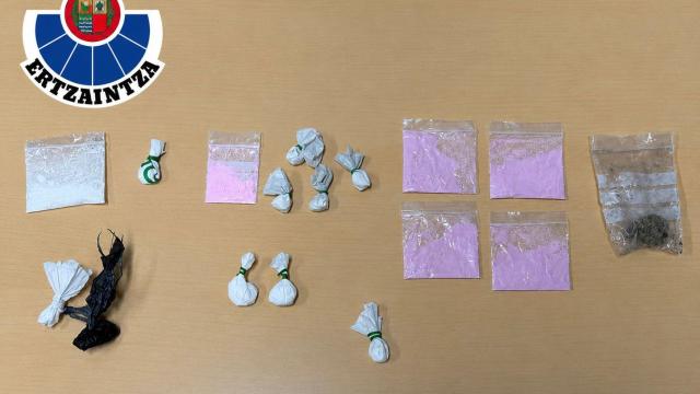 Droga incautada por la Ertzaintza en San Sebastian. DEPARTAMENTO DE SEGURIDAD