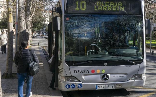 Imagen de archivo de un autobús de Tuvisa. Alex Larretxi