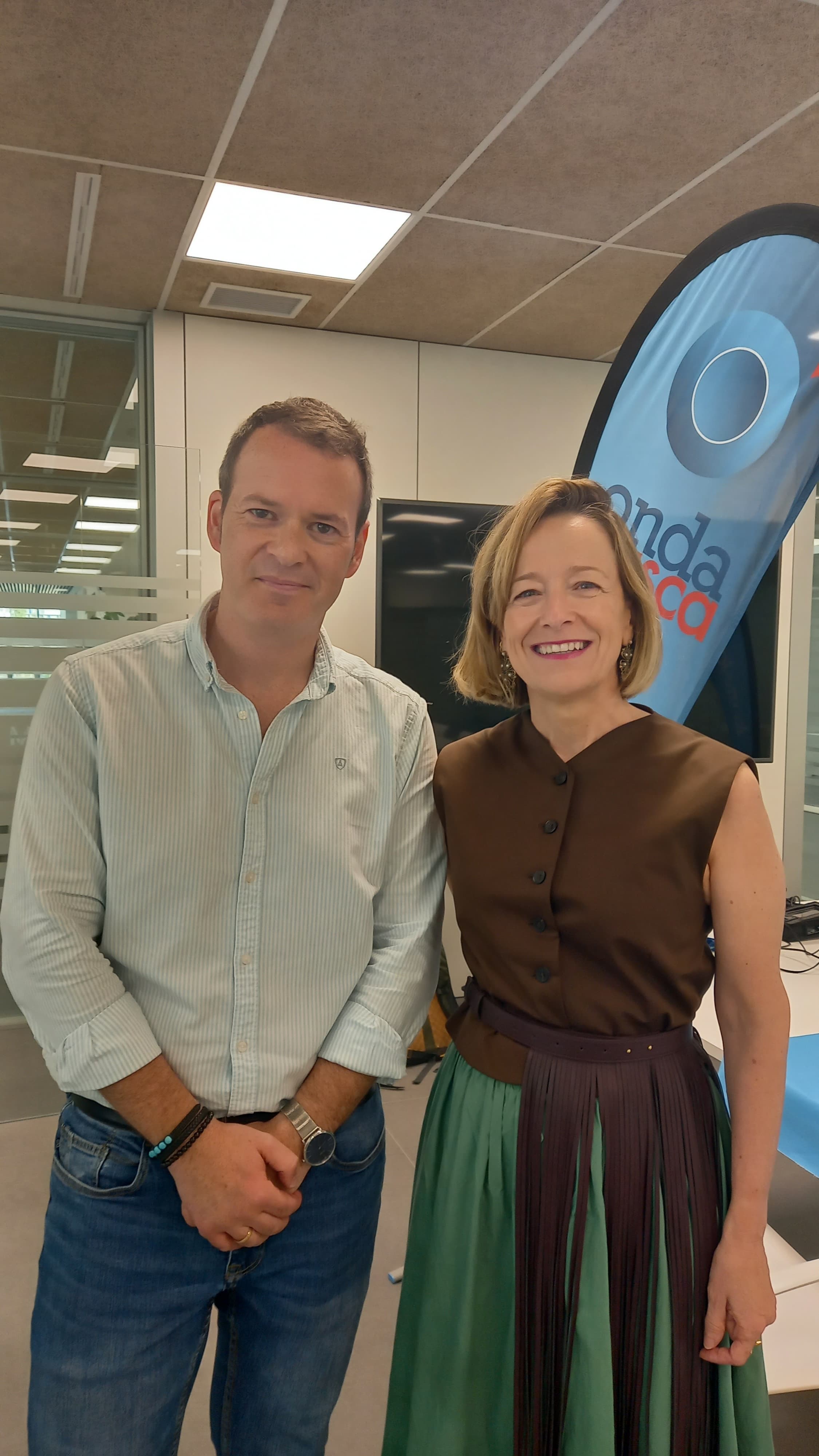 Eider Mendoza con Txema Gutiérrez en ONDA VASCA