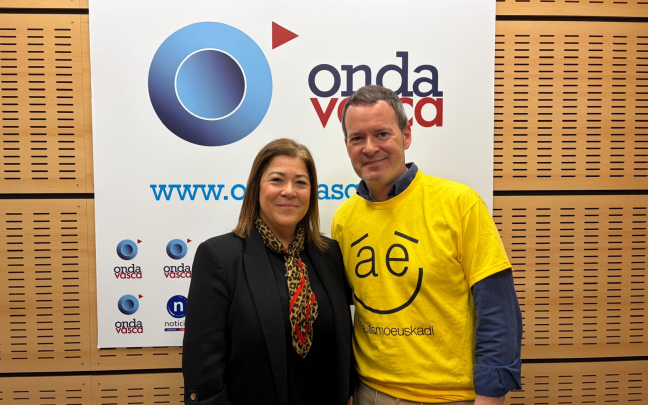 Txema Gutiérrez con Zior Bilbao en los estudios de ONDA VASCA