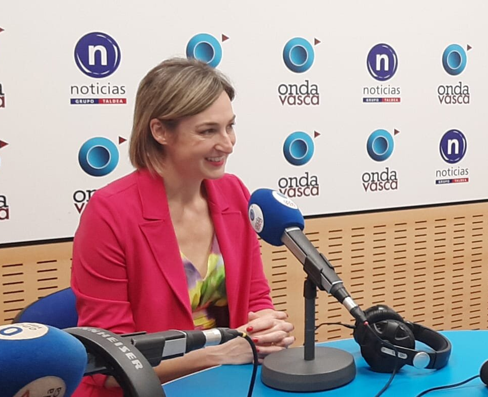 María Ubarretxena, portavoz del Gobierno Vasco en los estudios de ONDA VASCA