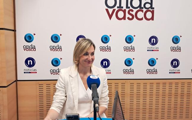 María Ubarretxena, consejera de Gobernanza, Administración Digital y Autogobierno y portavoz del Gobierno Vasco en los estudios de ONDA VASCA