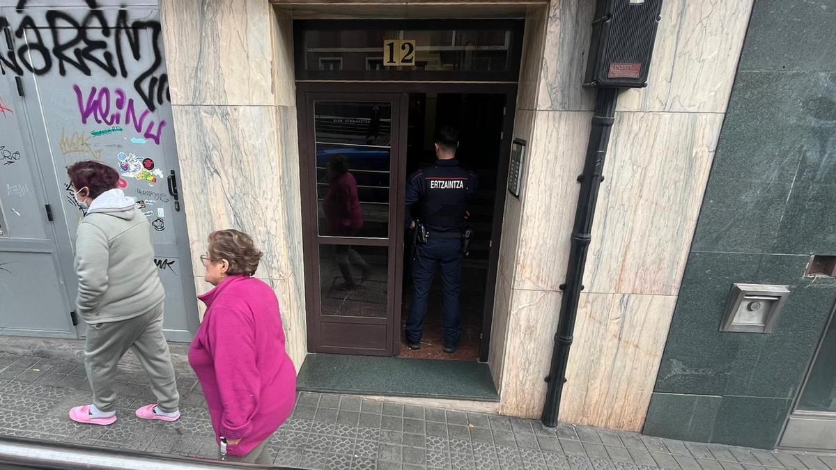 Una mujer mata a su pareja en el barrio de Uribarri de Bilbao Borja Guerrero