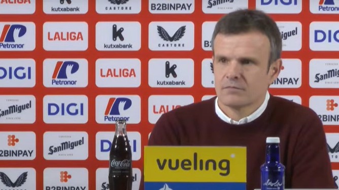 Jon Uriarte, en comparecencia de prensa este mediodía en San Mamés