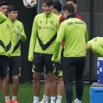 Urko. en un entrenamiento de la Real. RUBEN PLAZA