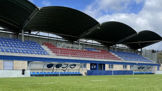 El césped de Urritxe es el punto de arranque de la pretemporada 2025-2026 del Athletic. / SD AMOREBIETA