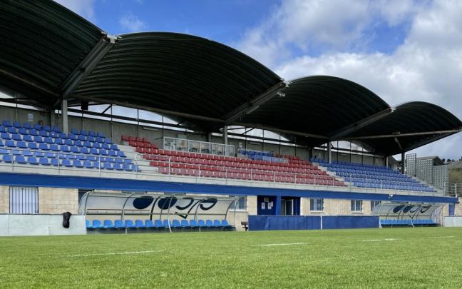 El césped de Urritxe es el punto de arranque de la pretemporada 2025-2026 del Athletic. / SD AMOREBIETA