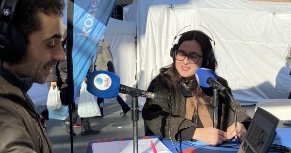 La cantante Uxue Kerejeta junto a Imanol Arruti