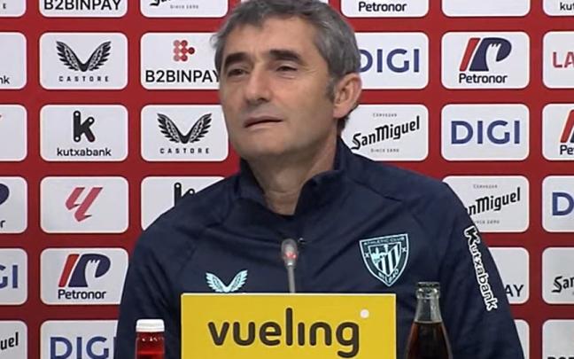 Ernesto Valverde, esta tarde en la sala de prensa de Lezama