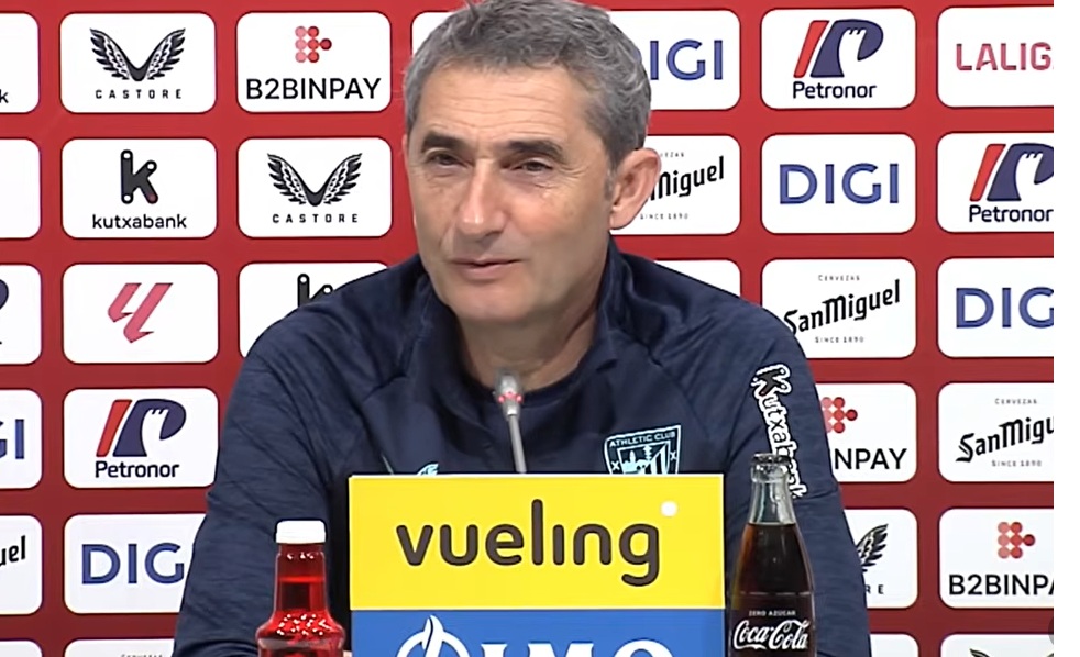 Ernesto Valverde, este mediodía en la sala de prensa de Lezama
