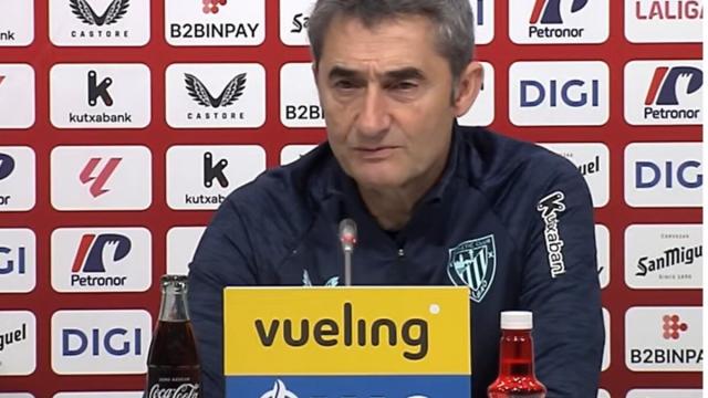 Ernesto Valverde, esta tarde en la sala de prensa de Lezama