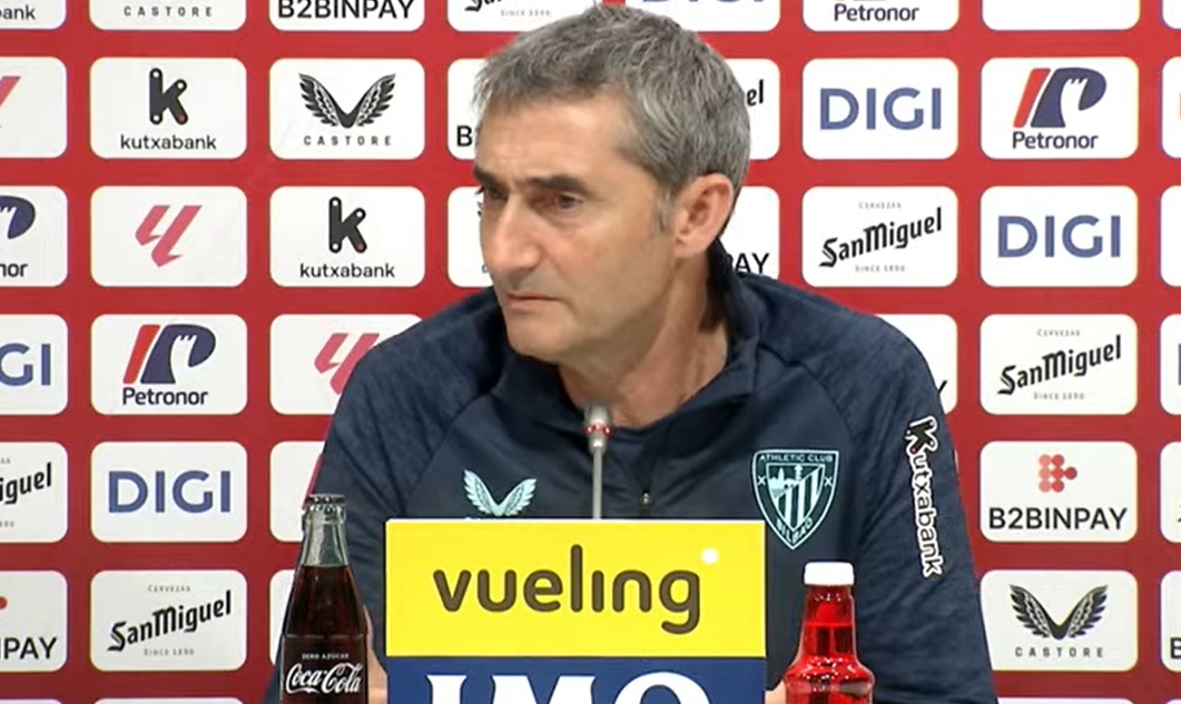Ernesto Valverde, esta tarde en la sala de prensa de Lezama