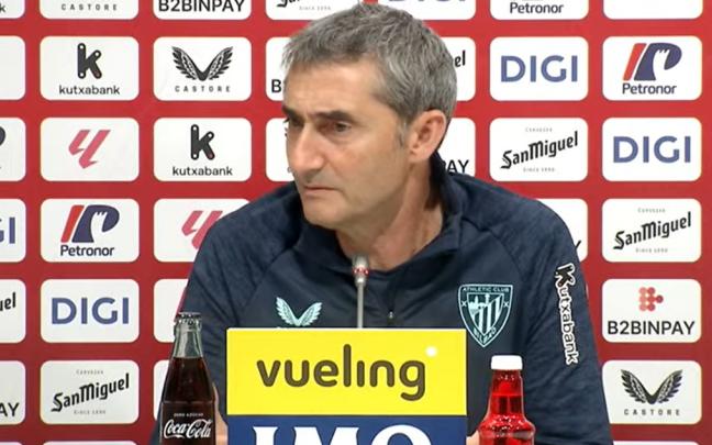 Ernesto Valverde, esta tarde en la sala de prensa de Lezama