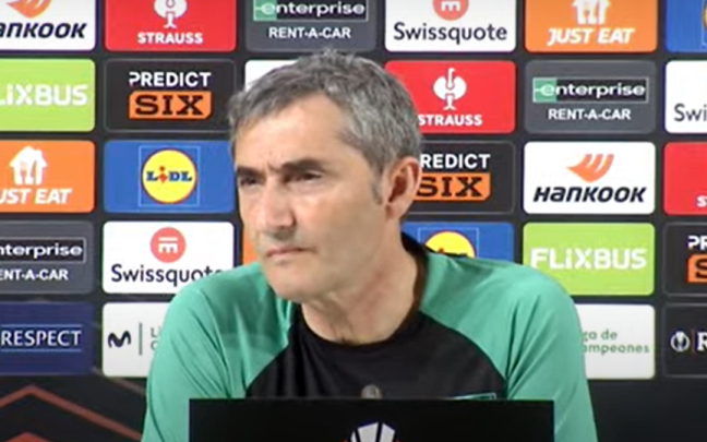 Ernesto Valverde este mediodía en la sala de prensa de San Mamés valorando el duelo ante el United Ernesto Valverde este mediodía en la sala de prensa de San Mamés valorando el duelo ante el United