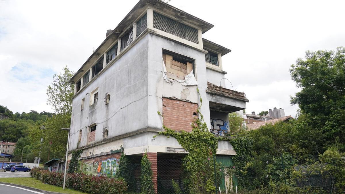 Aspecto que muestra en la actualidad, tras el incendio. Villa Oyón RUBEN PLAZA