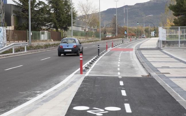 Carril bici en el polígono de Landaben. Fotos: Ayuntamiento de Pamplona