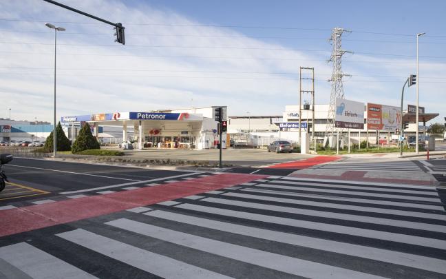 Carril bici en el polígono de Landaben. Fotos: Ayuntamiento de Pamplona