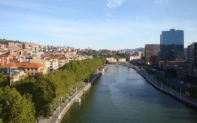 Vista general ría de Bilbao