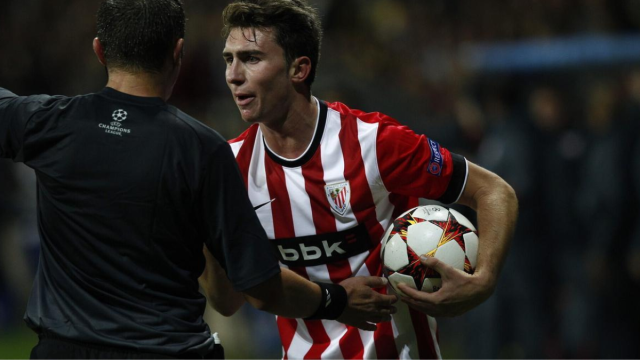 Aymeric Laporte en imagen durante un partido con el Athletic en Champions League. Foto: Pablo Viñas