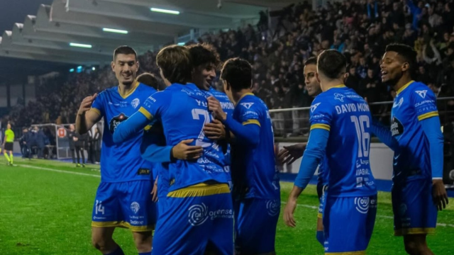 Imagen del Ourense CF durante la última eliminatoria de Copa del Rey frente al Girona. Foto: Ourense CF