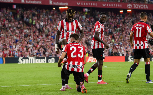 Nico Williams y Robert Navarri en imagen celebrando uno de los goles frente al Sevilla. Foto: Athletic Club