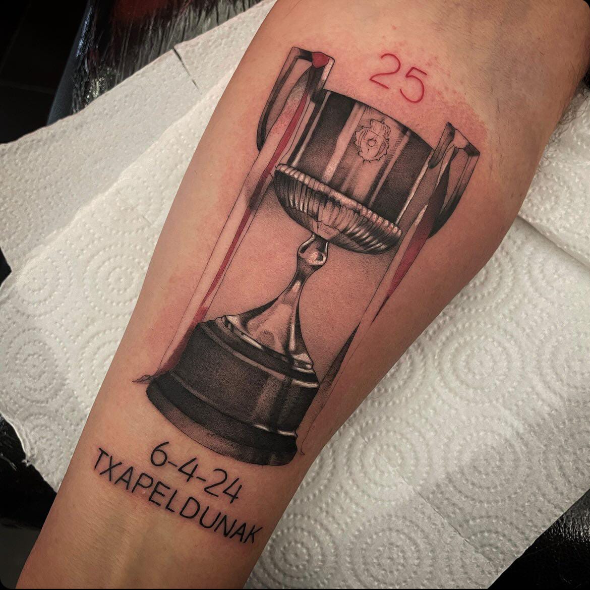 Tatuaje de la Copa ganada por el Athletic