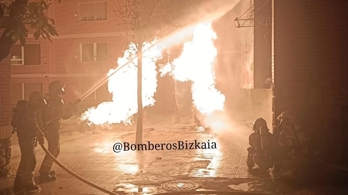 Imagen del incendio en Barakaldo | Foto: X