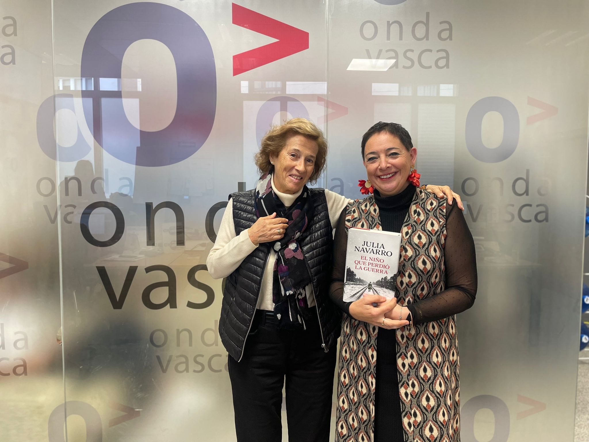 Julia Navarro presenta su libro "El niño que perdió la guerra"