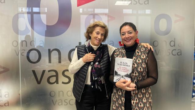 Julia Navarro presenta su libro "El niño que perdió la guerra"