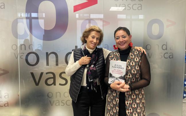 Julia Navarro presenta su libro "El niño que perdió la guerra"