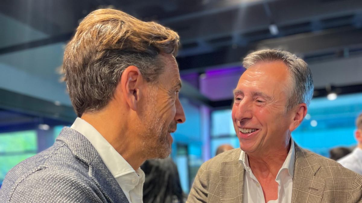 Manuel Terroba, presidente de BMW Group para España y Portugal, y Juan Alonso Varona, arquitecto de A.V. Arquitectura