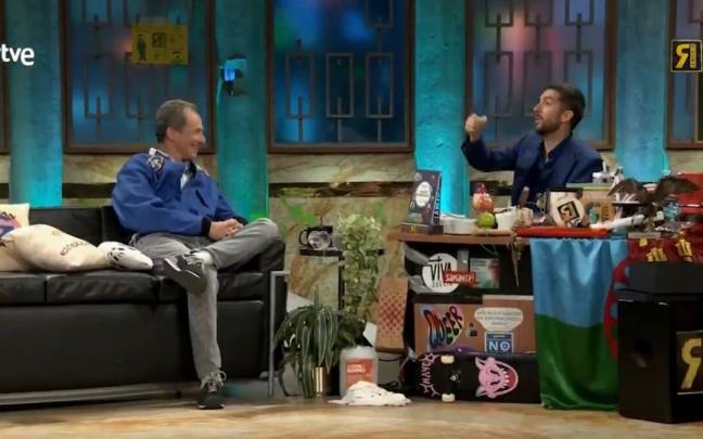 Pedro Duque y David Broncano en La Revuelta. X: @LAREVUELTA_TVE