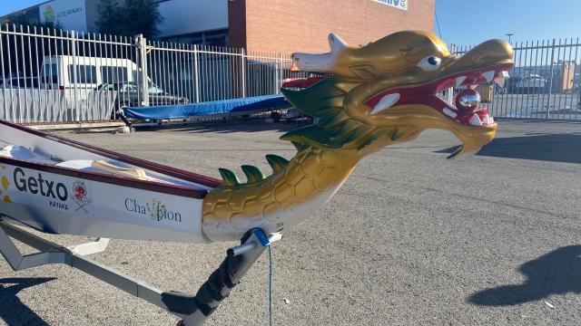 Cabeza de dragon utilizada por el club Getxo Kayaka. ONDA VASCA