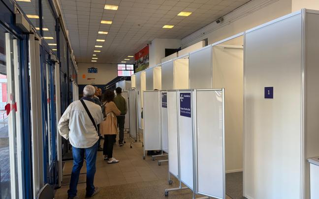 Centro de vacunación en el Pabellón de la Casilla. ONDA VASCA