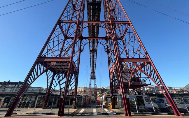 Comienzan las obras para la sustitución del cableado del Puente de Bizkaia. ONDA VASCA