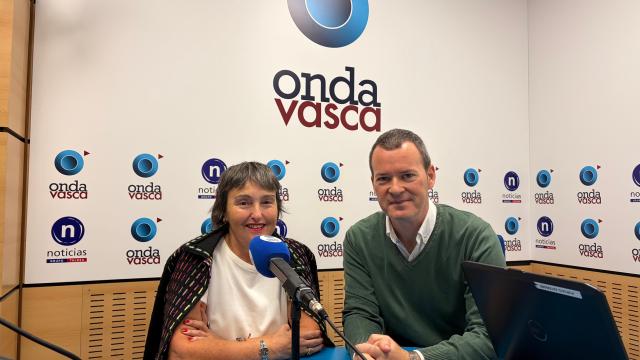Entrevista a Nina Marín en los estudios de Onda Vasca. ONDA VASCA