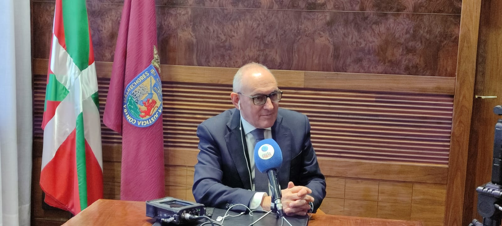 Ramiro González, Diputado General de Araba, entrevistado en Onda Vasca