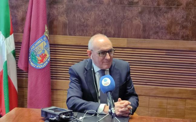 Ramiro González, Diputado General de Araba, entrevistado en Onda Vasca