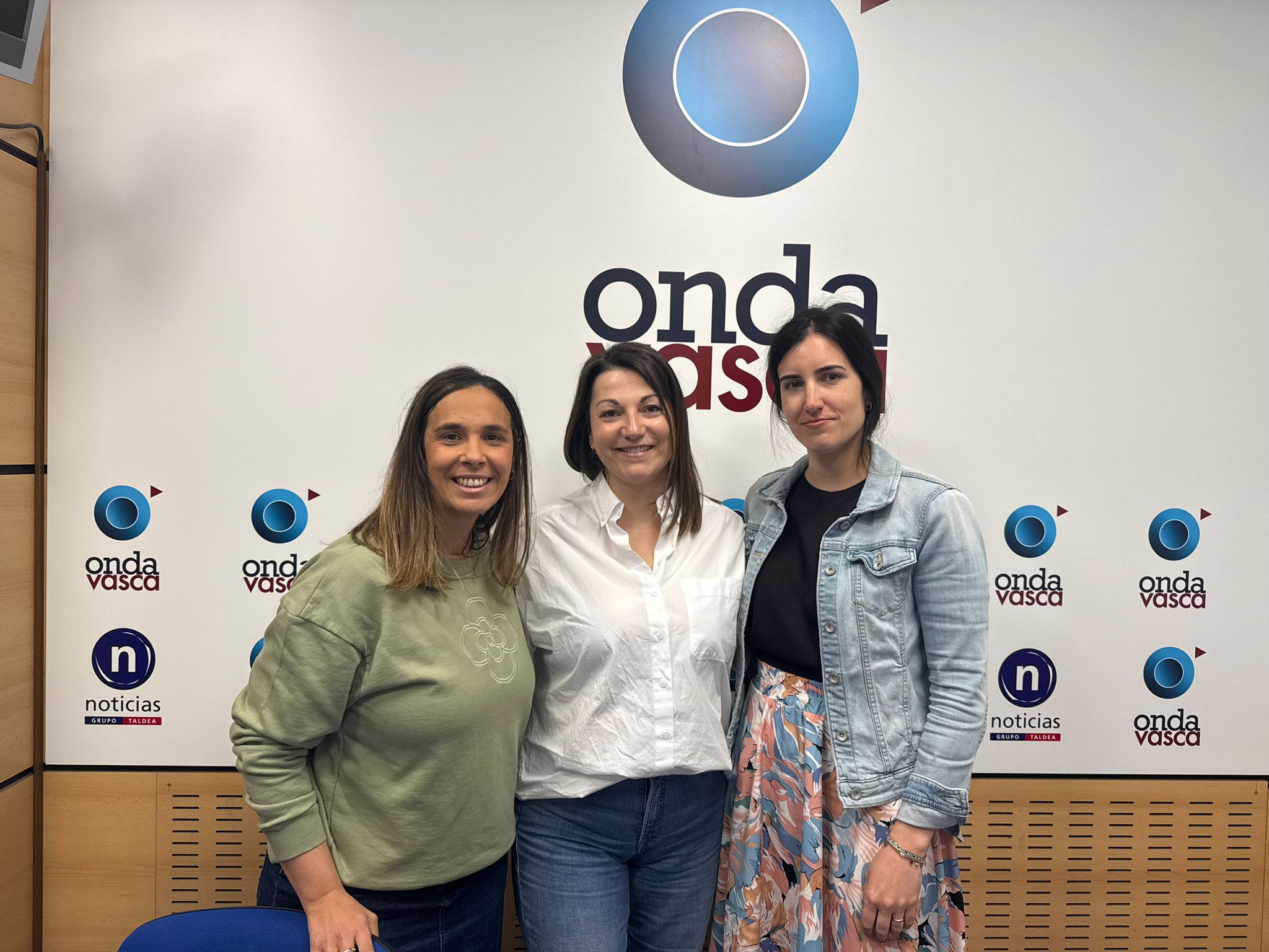 Ainara San Millán y Goizalde Cabello, entrevistadas en Las Mañanas de Onda Vasca