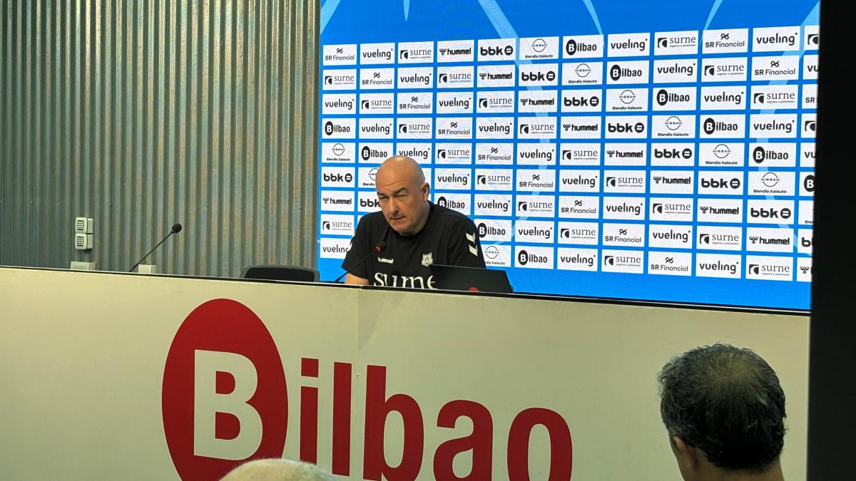 Jume Ponsarnau en la previa ante PAOK de la FIBA Europe Cup. Foto: Onda Vasca