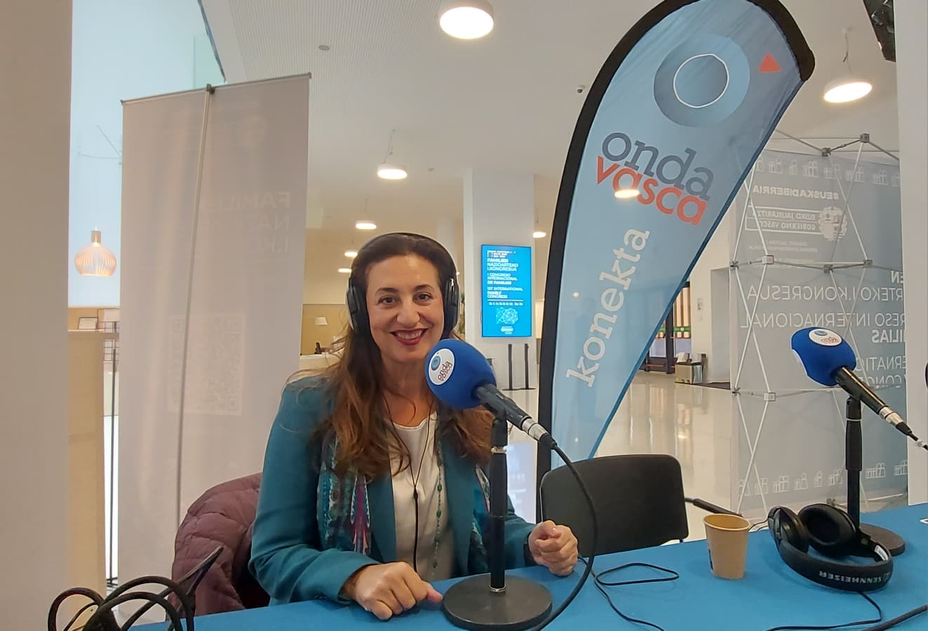 Laura Rojas Marcos, psicóloga, entrevista en Las Mañanas de Onda Vasca